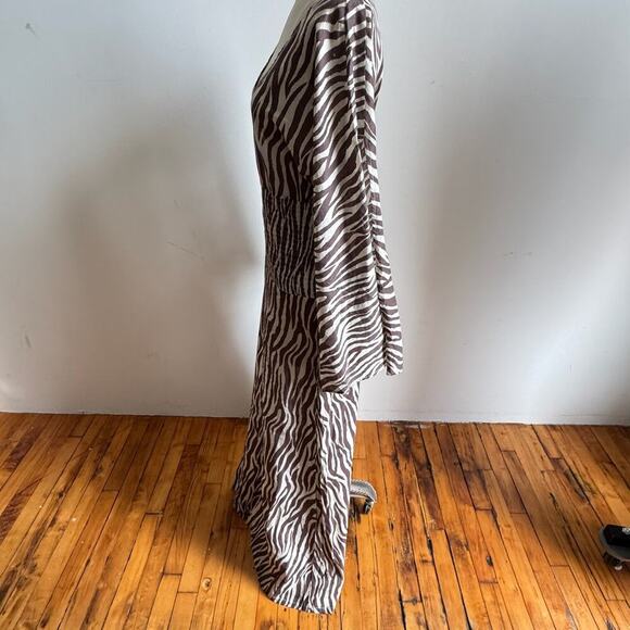 CONTREPOINT 2010s Brown/White Zebra Ruched Bell-Sleeve Maxi Dress - Picture 5 of 8
